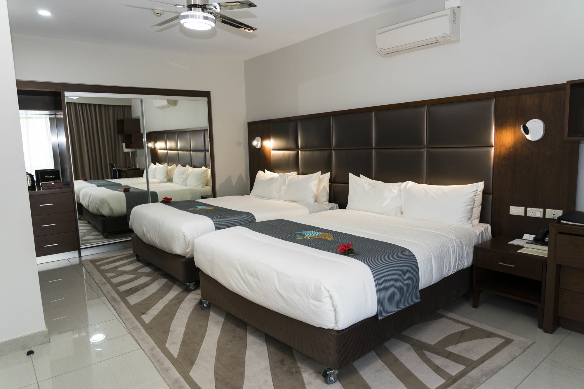 The Palms Denarau Fiji Aparthotel Bagian luar foto